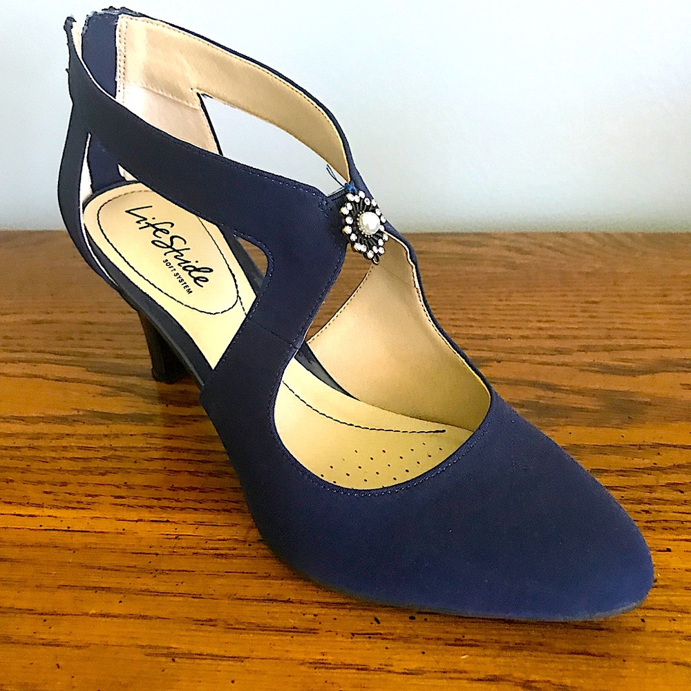 Life stride zipper back pumps Sapphire blue.